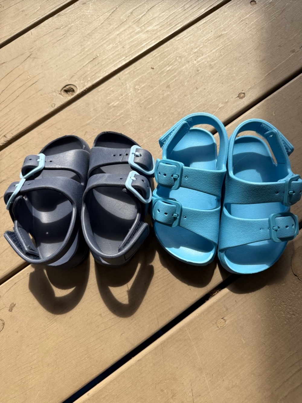 Wonder Nation Little Kids 5-6 Adjustable Double-Buckle Sandals in Blue and Navy